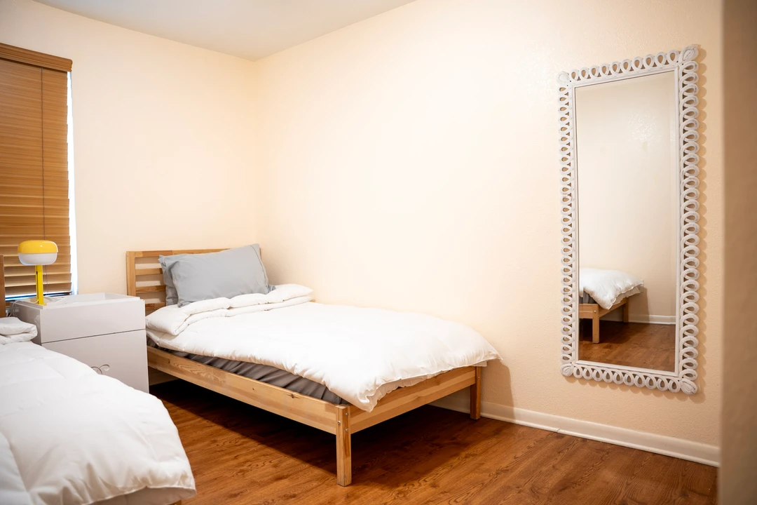 A place to stay — photograph 27.
