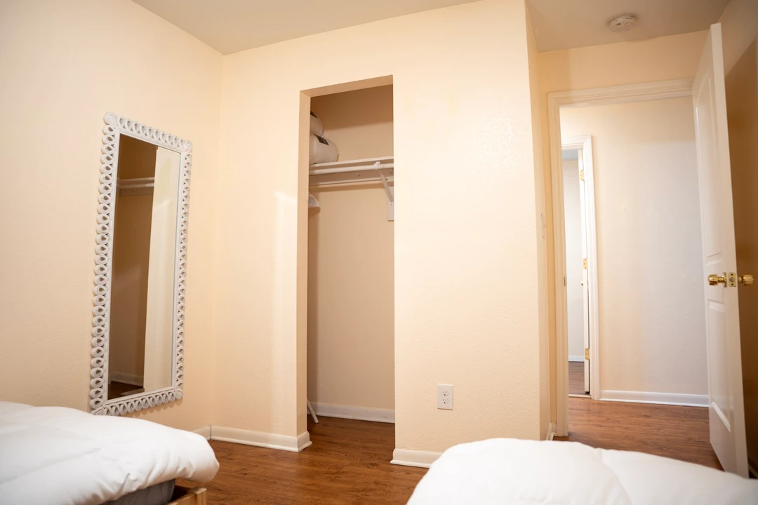 A place to stay — photograph 28.