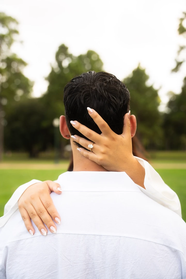 Engagement in the park — photograph 2.