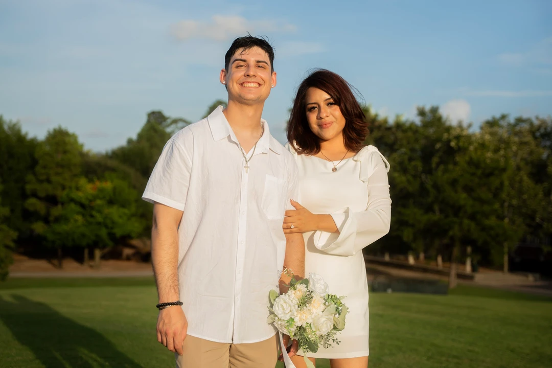 Engagement in the park — photograph 20.