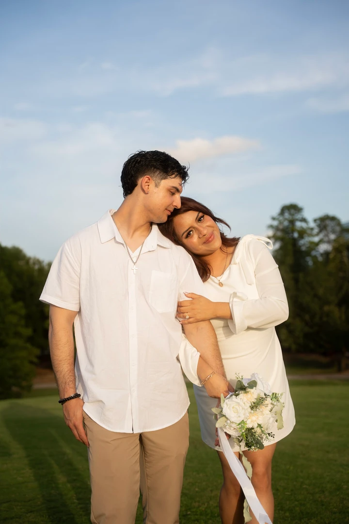 Engagement in the park — photograph 22.