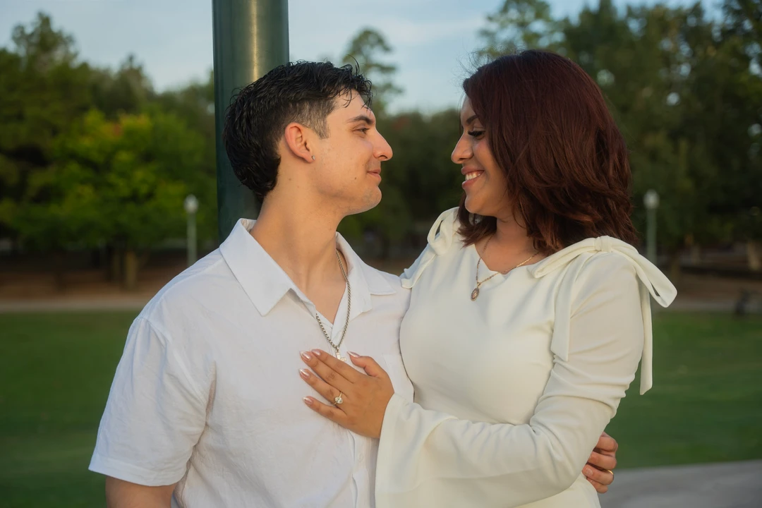 Engagement in the park — photograph 32.