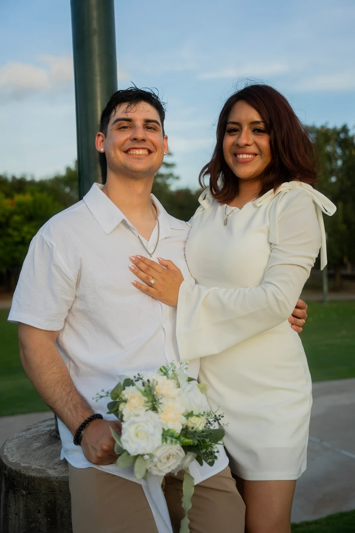 Engagement in the park — photograph 33.