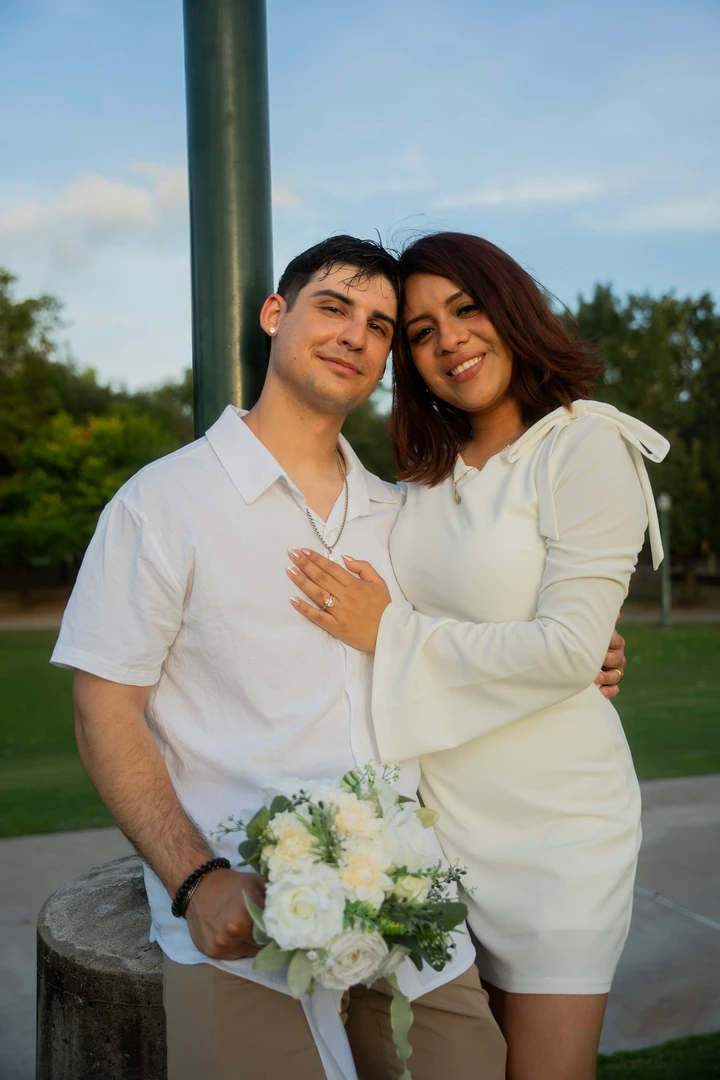 Engagement in the park — photograph 34.