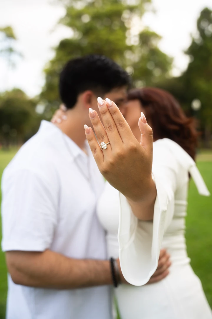 Engagement in the park — photograph 5.