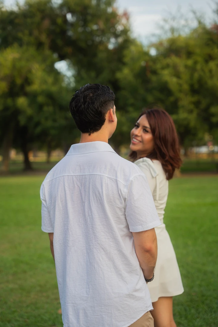 Engagement in the park — photograph 50.