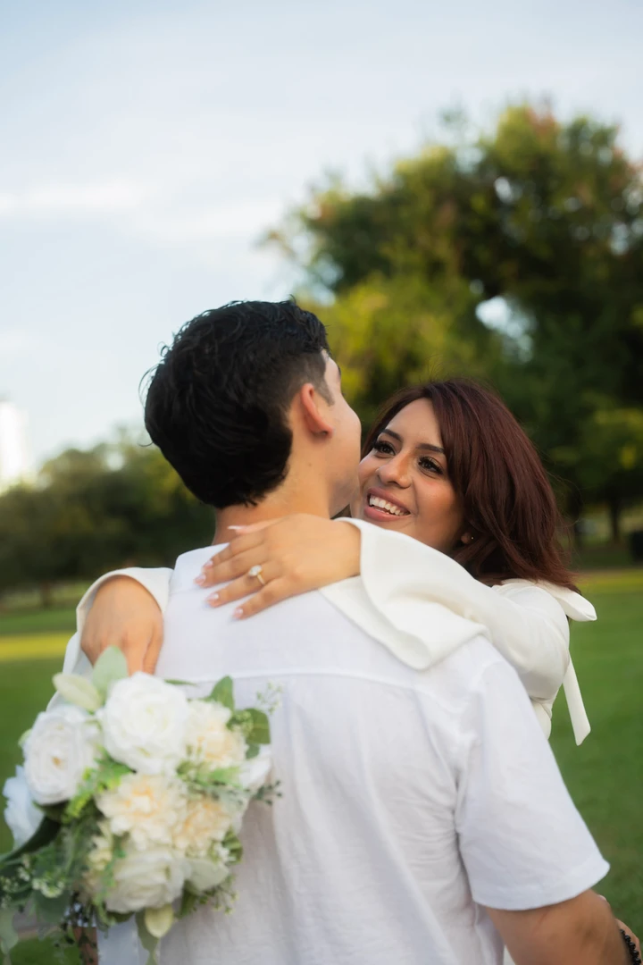 Engagement in the park — photograph 53.