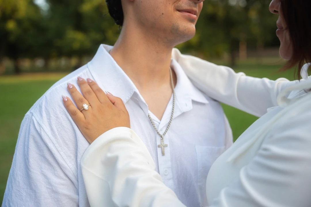 Engagement in the park — photograph 64.