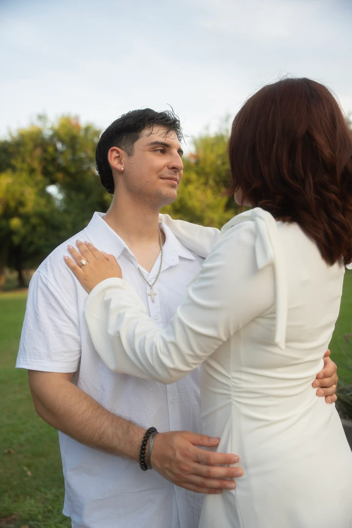 Engagement in the park — photograph 67.