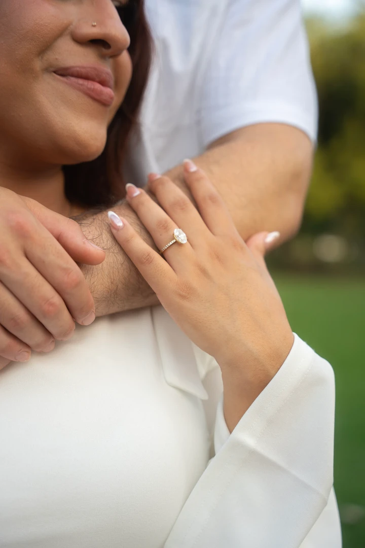 Engagement in the park — photograph 73.