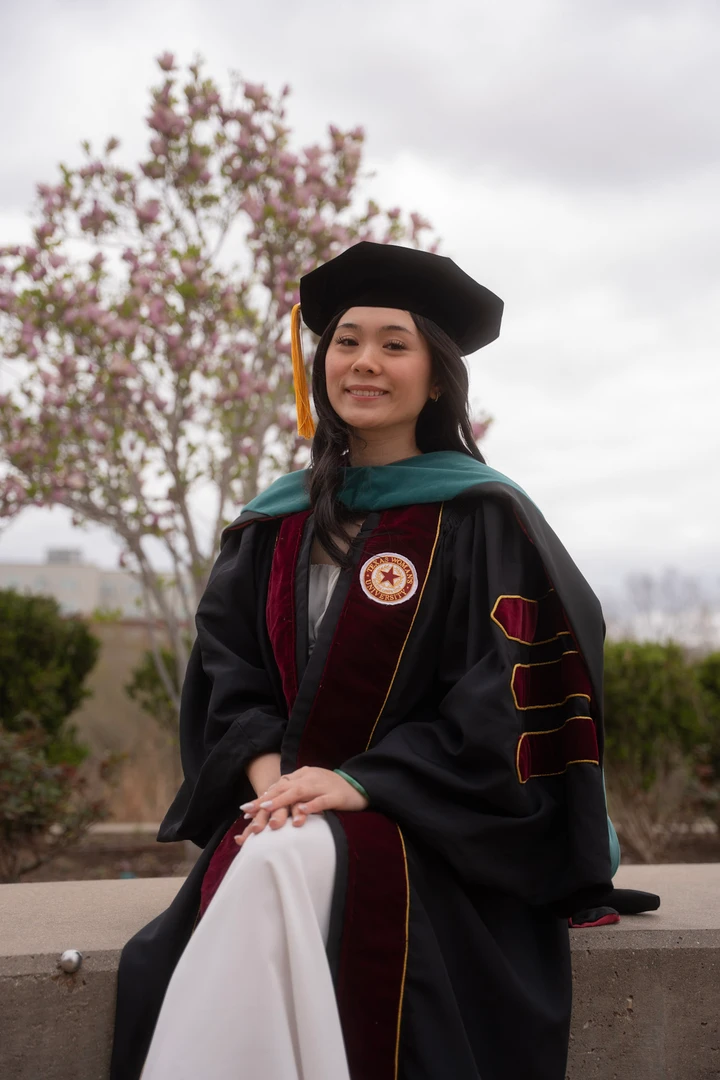 Graduation / March — photograph 12.