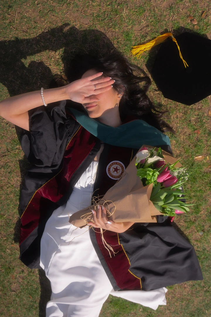 Graduation / March — photograph 22.